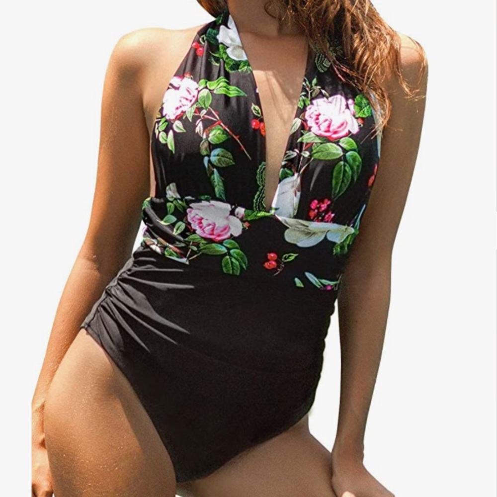 ⭐️NWT Cupshe Halter One Piece Swimsuit - Picture 1 of 9